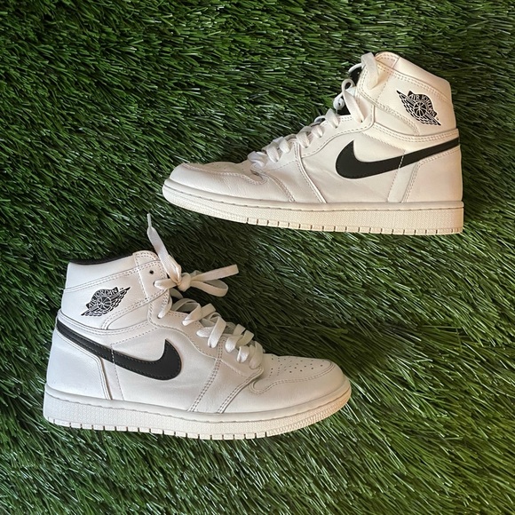 Air Jordan 1 Yingyang - Picture 2 of 5